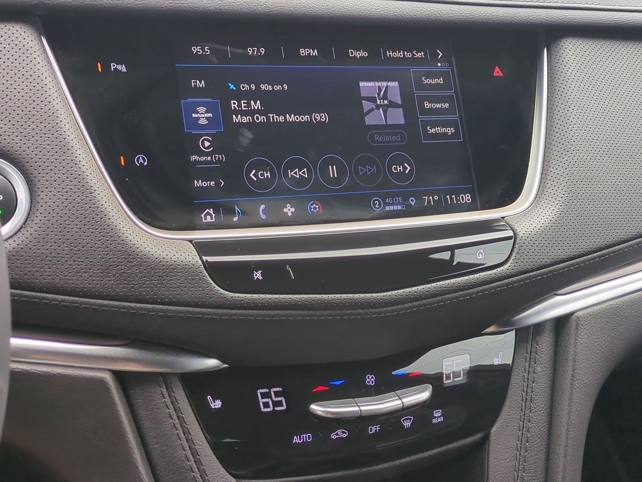Thumbnail: 2024 Cadillac XT5 - 26