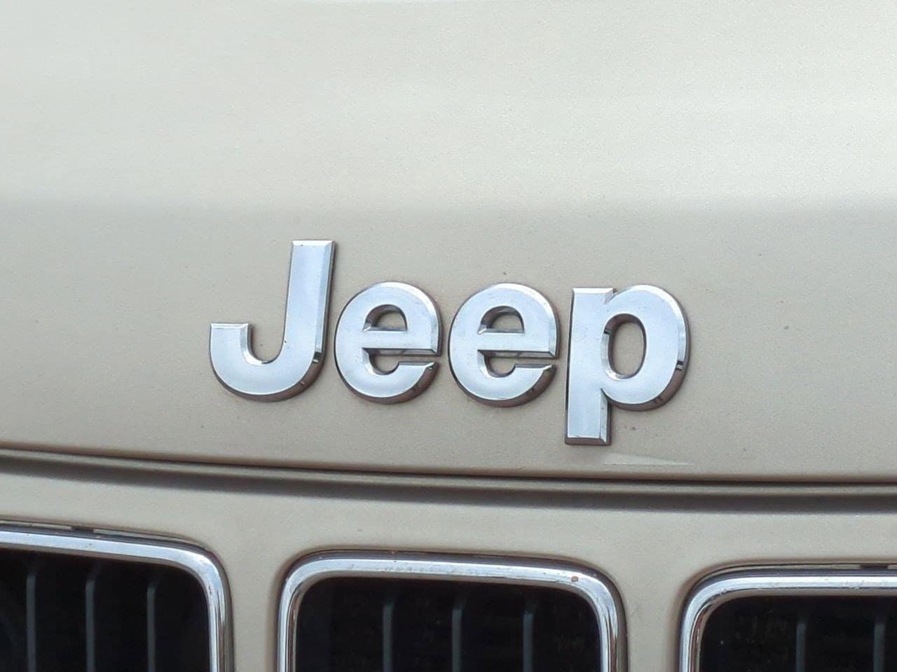 Thumbnail: 2014 Jeep Grand Cherokee - 11