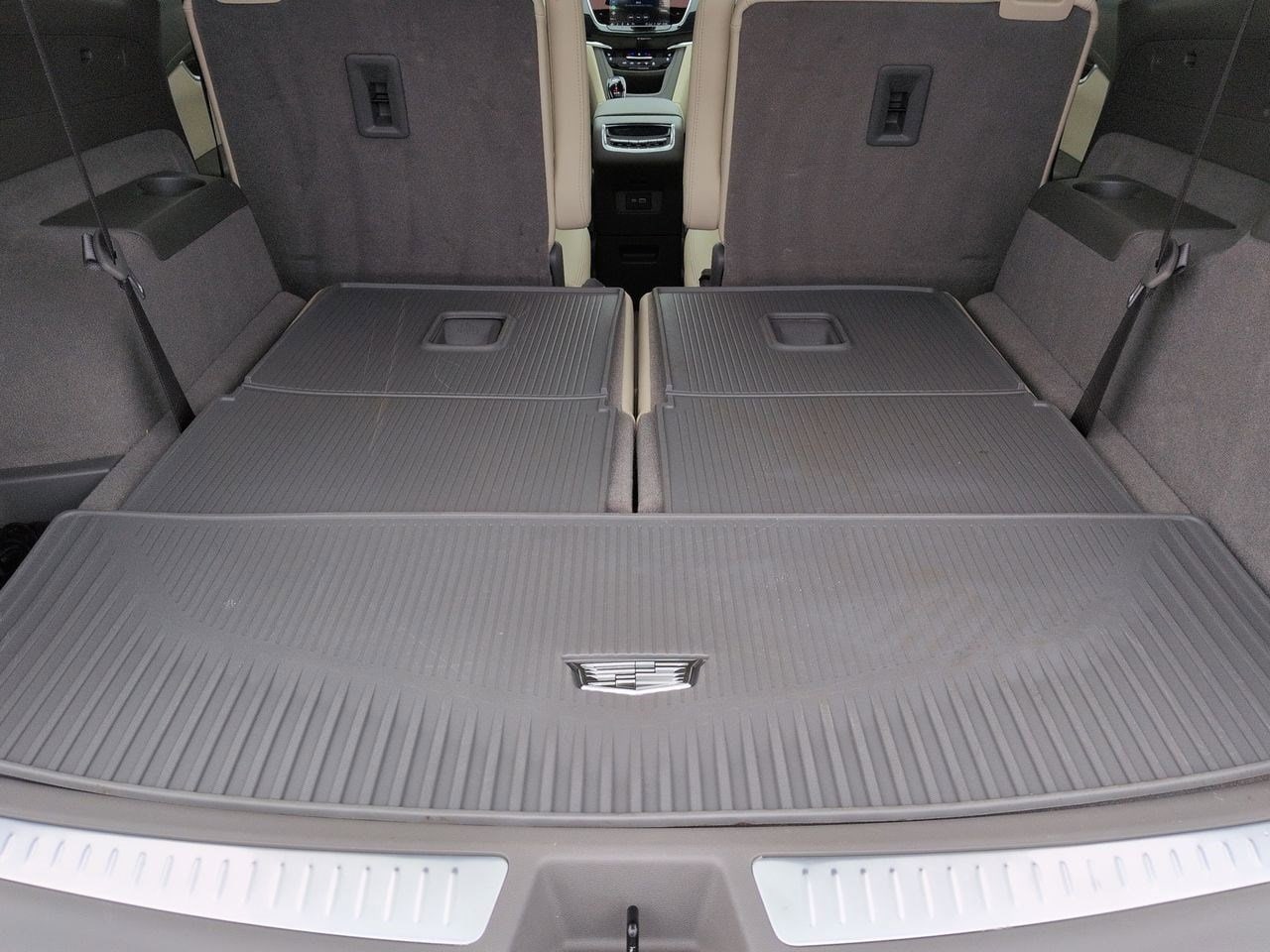 Thumbnail: 2024 Cadillac XT6 - 35