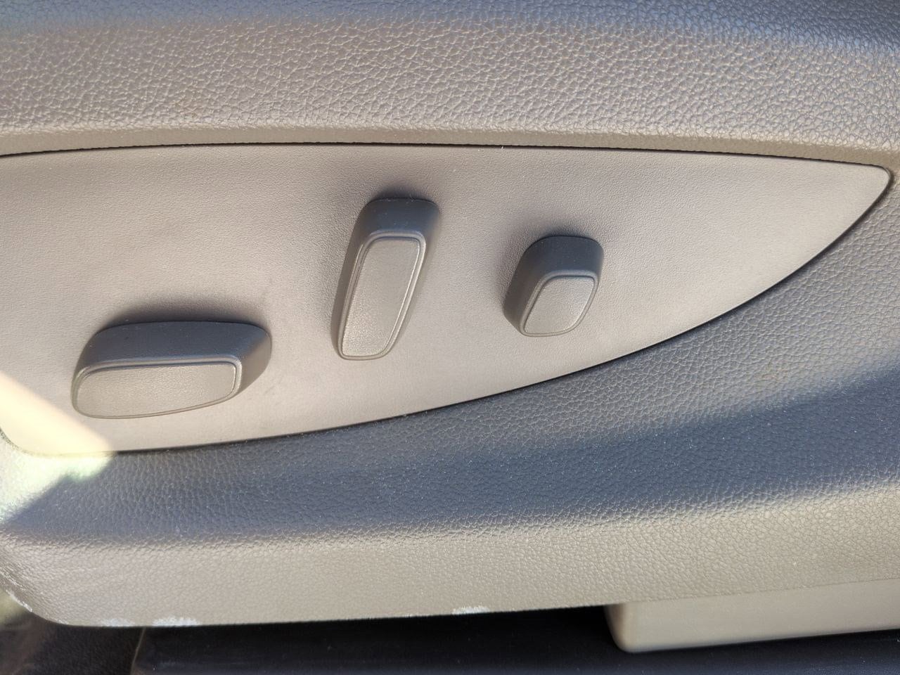 Thumbnail: 2018 GMC Yukon - 17