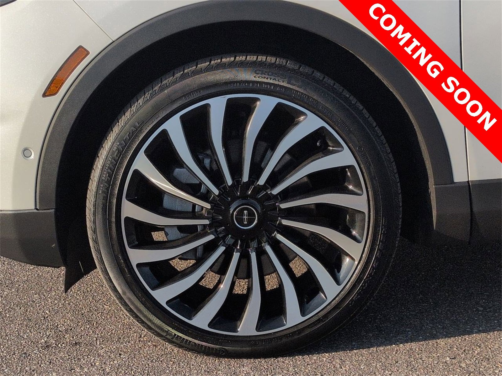 Thumbnail: 2023 Lincoln Nautilus - 13