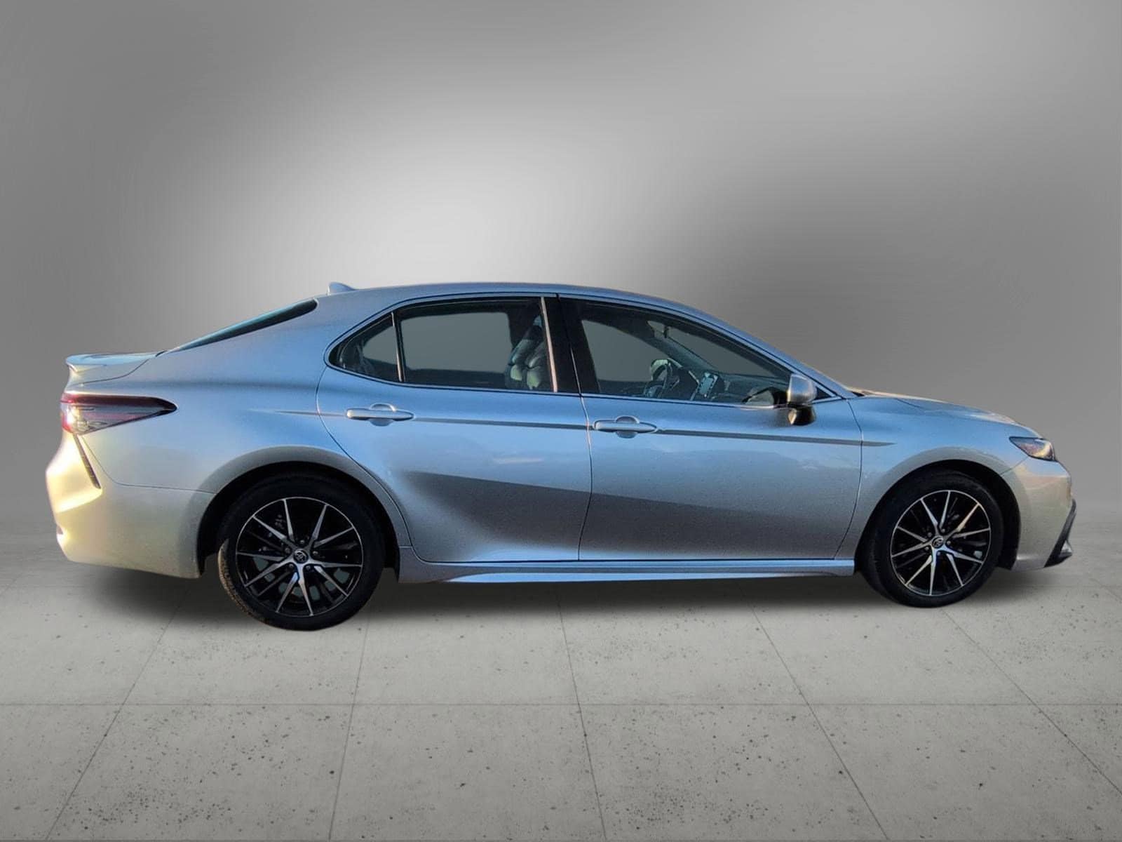 Thumbnail: 2021 Toyota Camry - 7