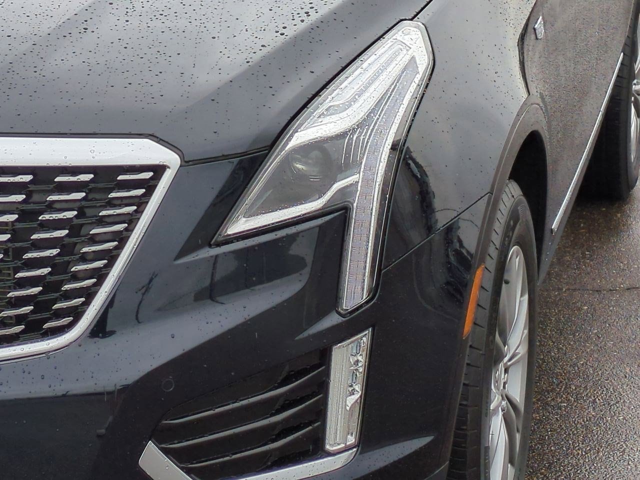 Thumbnail: 2021 Cadillac XT5 - 10