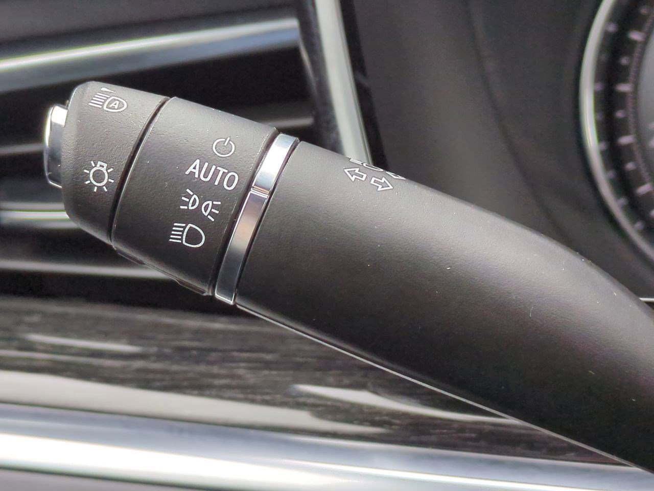 Thumbnail: 2023 Cadillac XT5 - 27