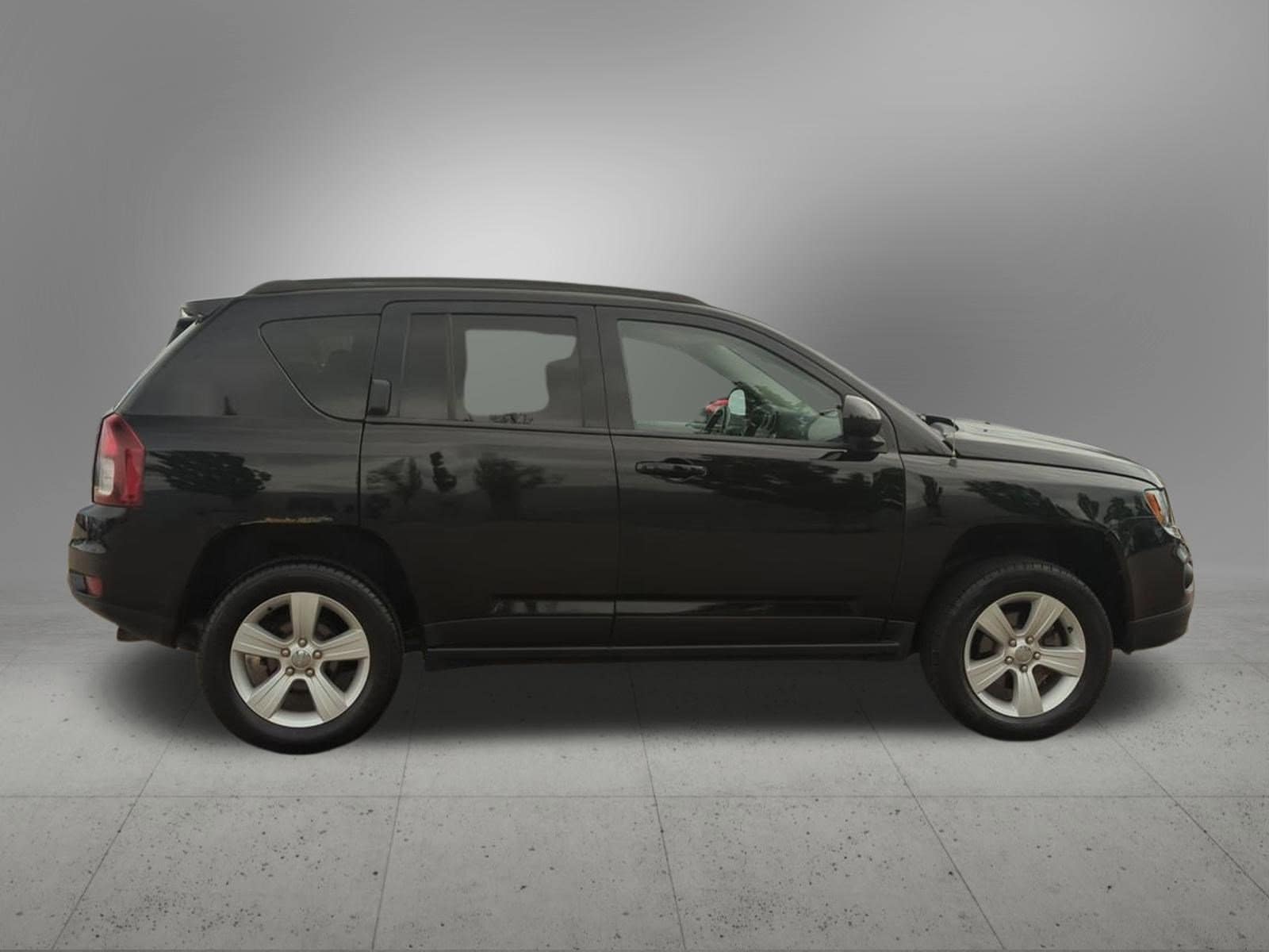 Thumbnail: 2017 Jeep Compass - 7
