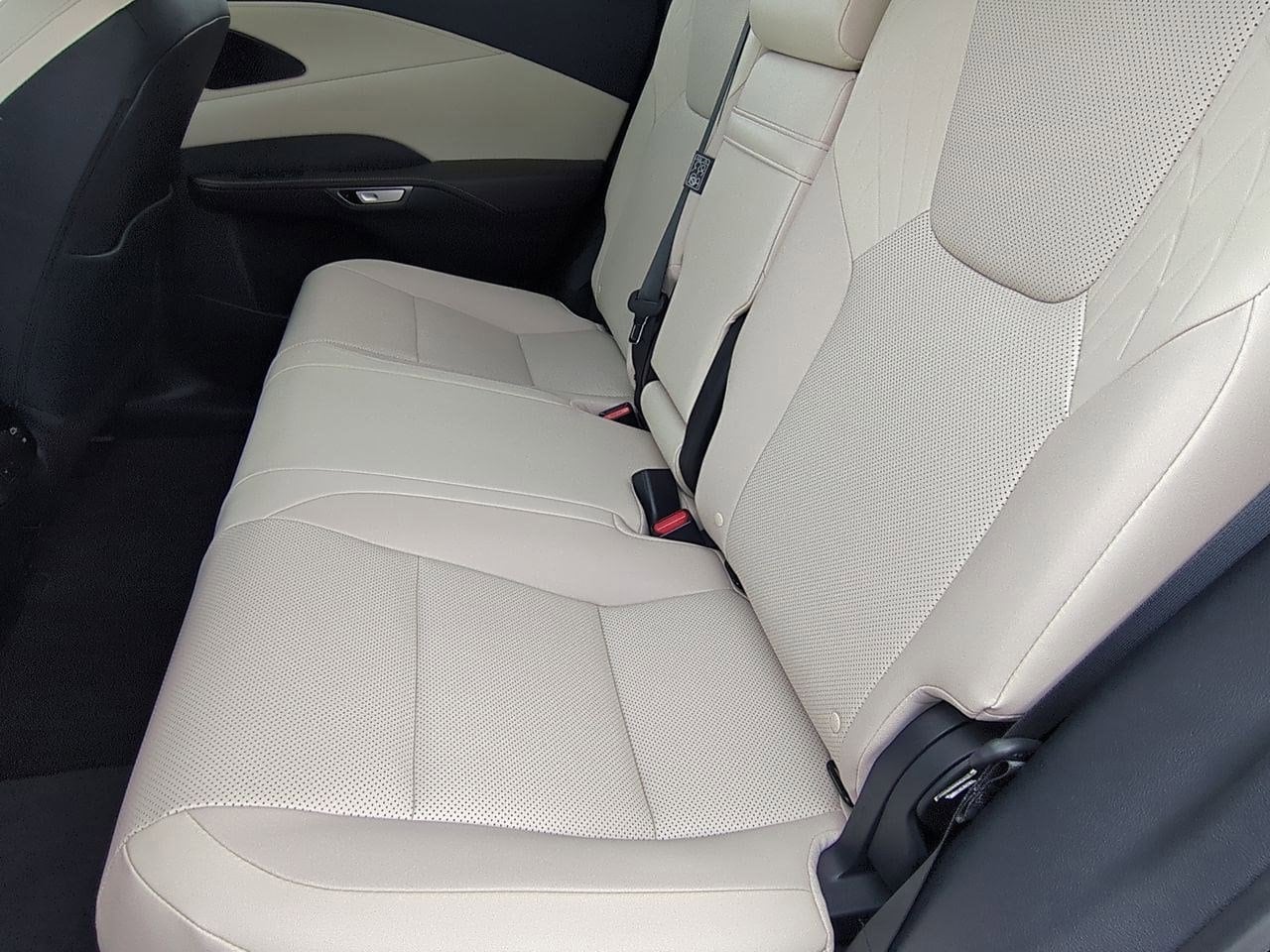 Thumbnail: 2023 Lexus RX - 18