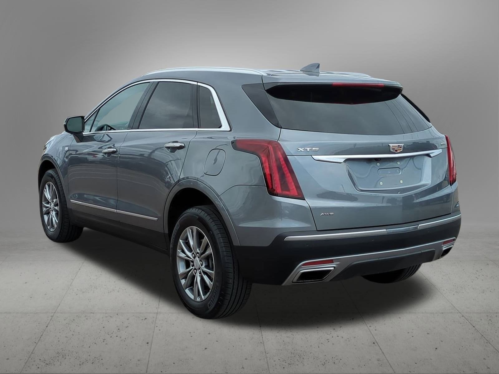 Thumbnail: 2022 Cadillac XT5 - 4
