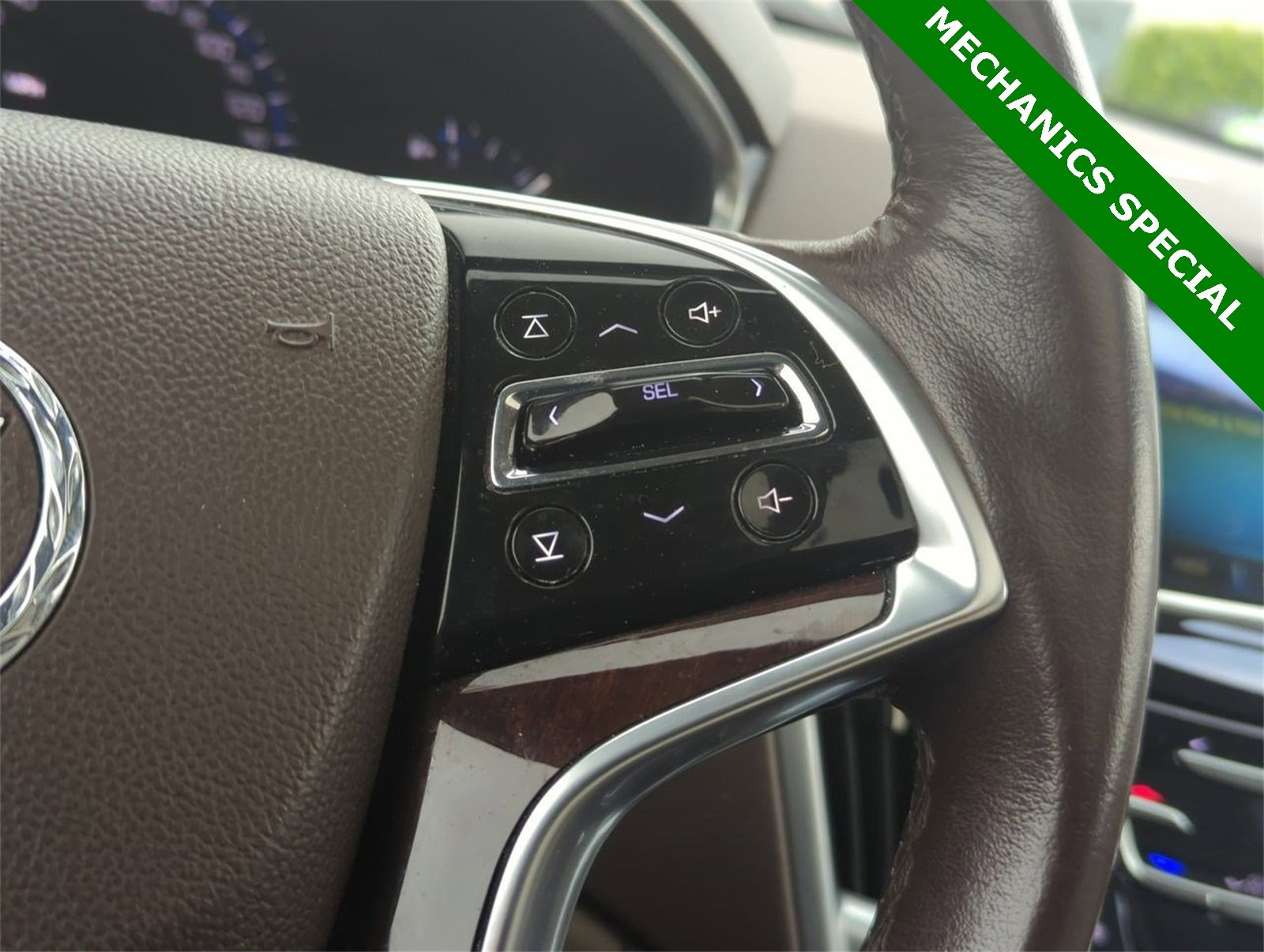 Thumbnail: 2014 Cadillac SRX - 24