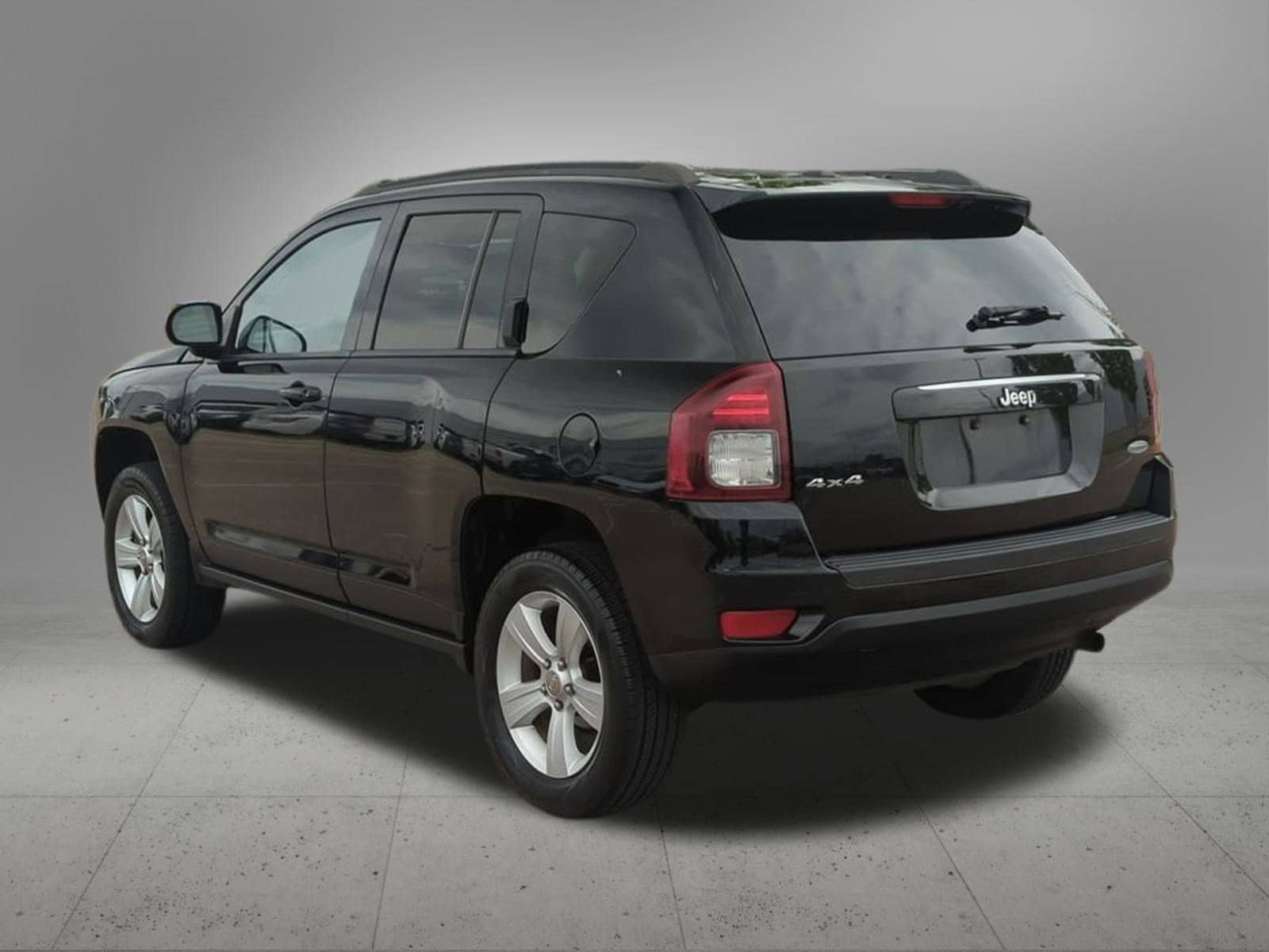Thumbnail: 2017 Jeep Compass - 4