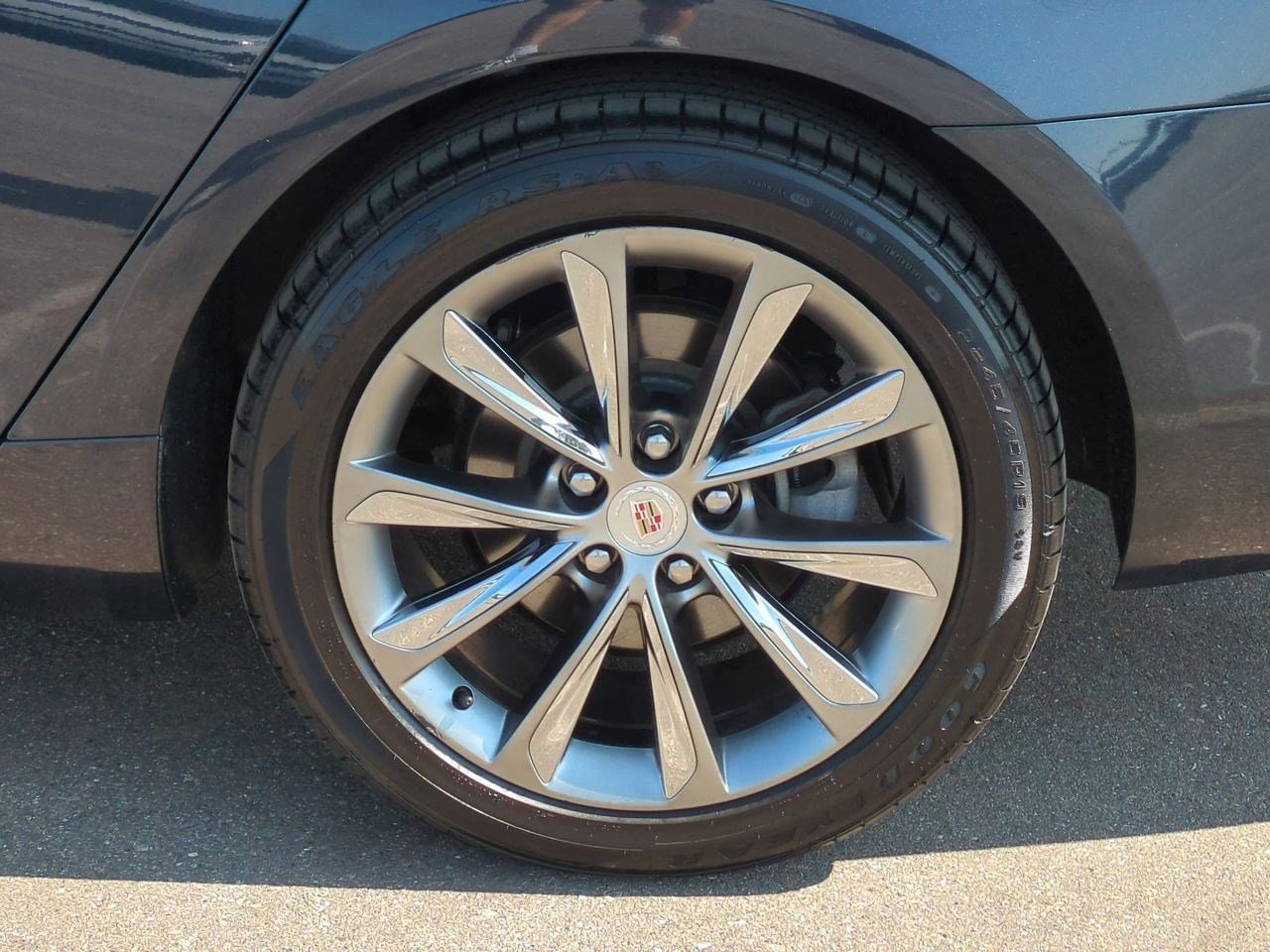 Thumbnail: 2013 Cadillac XTS - 13