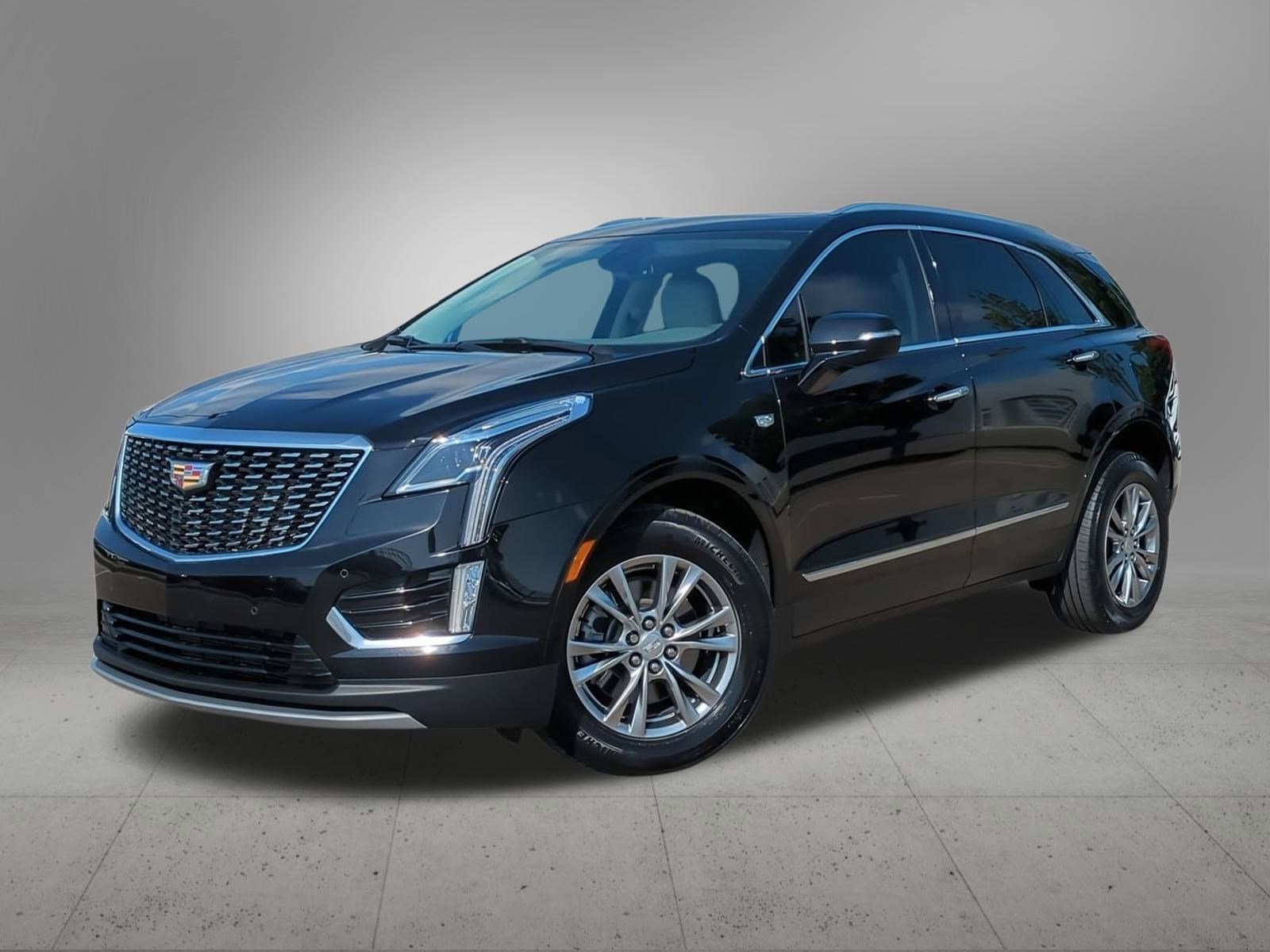 Thumbnail: 2022 Cadillac XT5 - 1