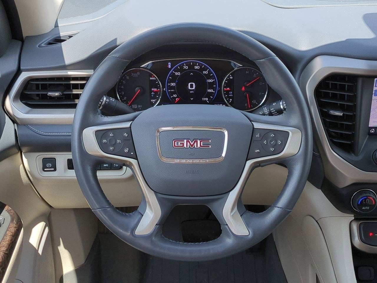 Thumbnail: 2022 GMC Acadia - 23