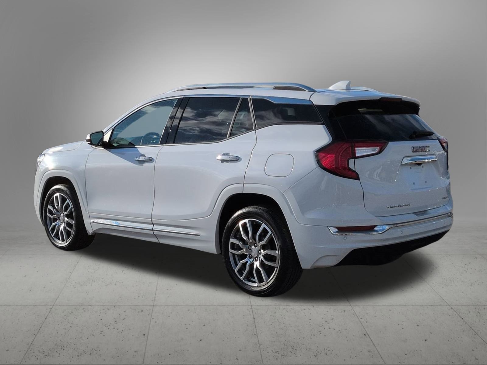 2022 Gmc Terrain Denali photo 3