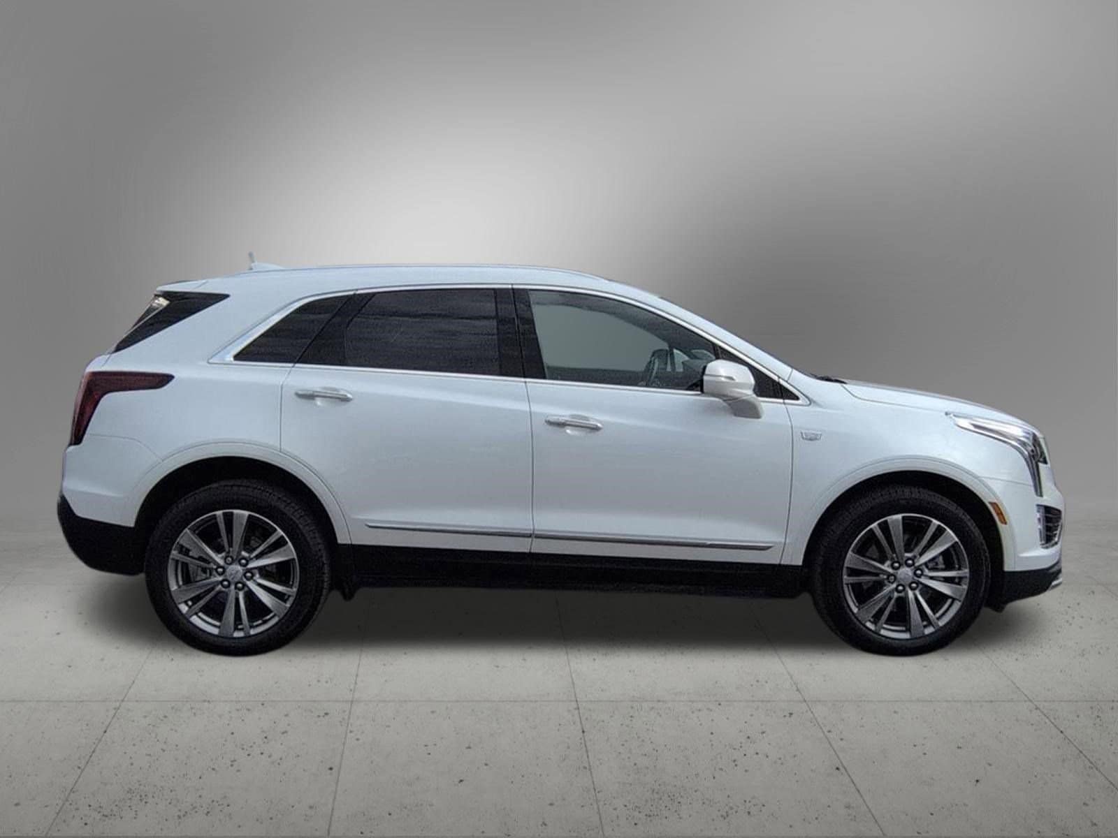 Thumbnail: 2024 Cadillac XT5 - 7