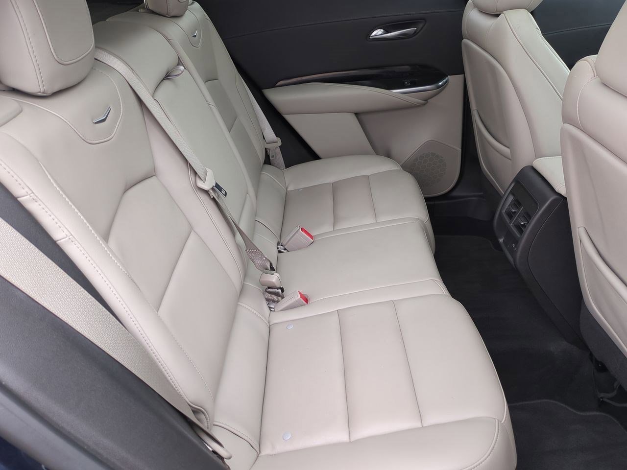 Thumbnail: 2021 Cadillac XT4 - 20