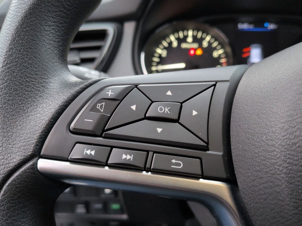 Thumbnail: 2020 Nissan Rogue - 22