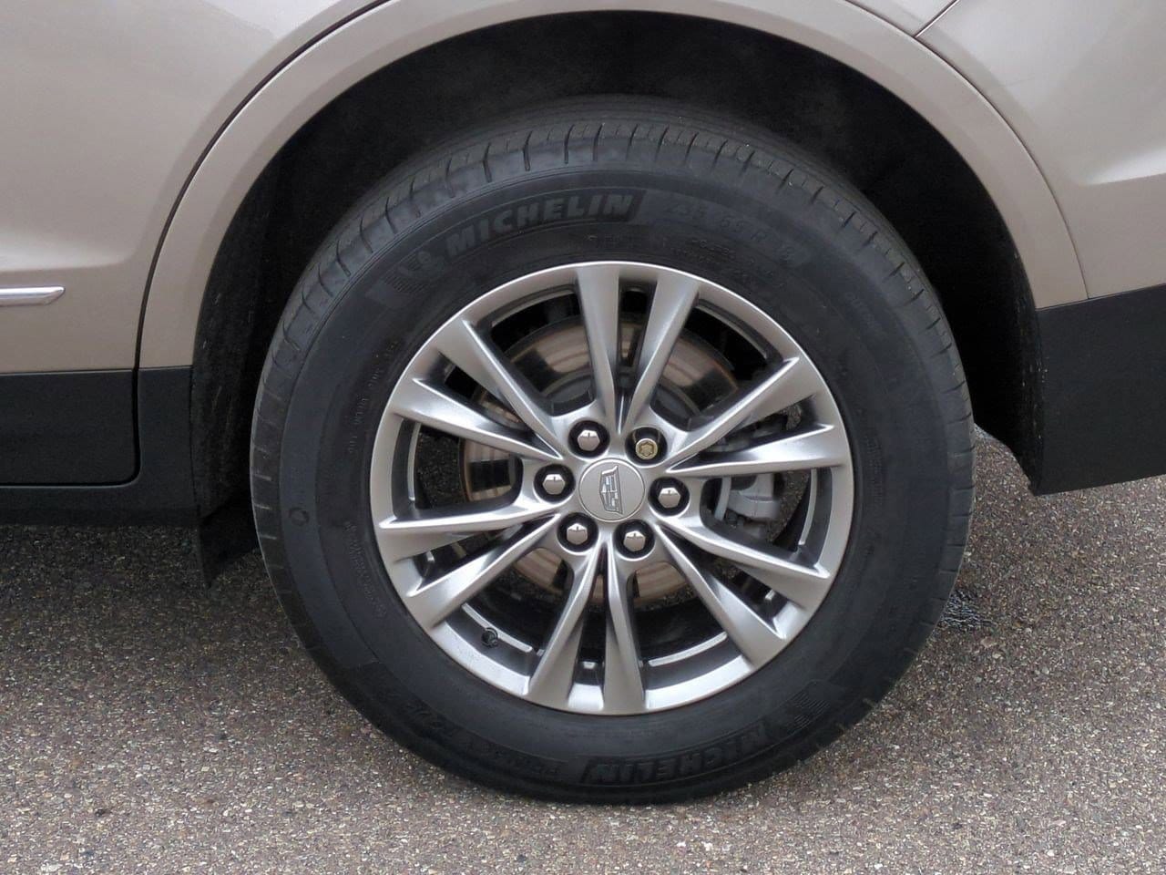 Thumbnail: 2023 Cadillac XT5 - 14