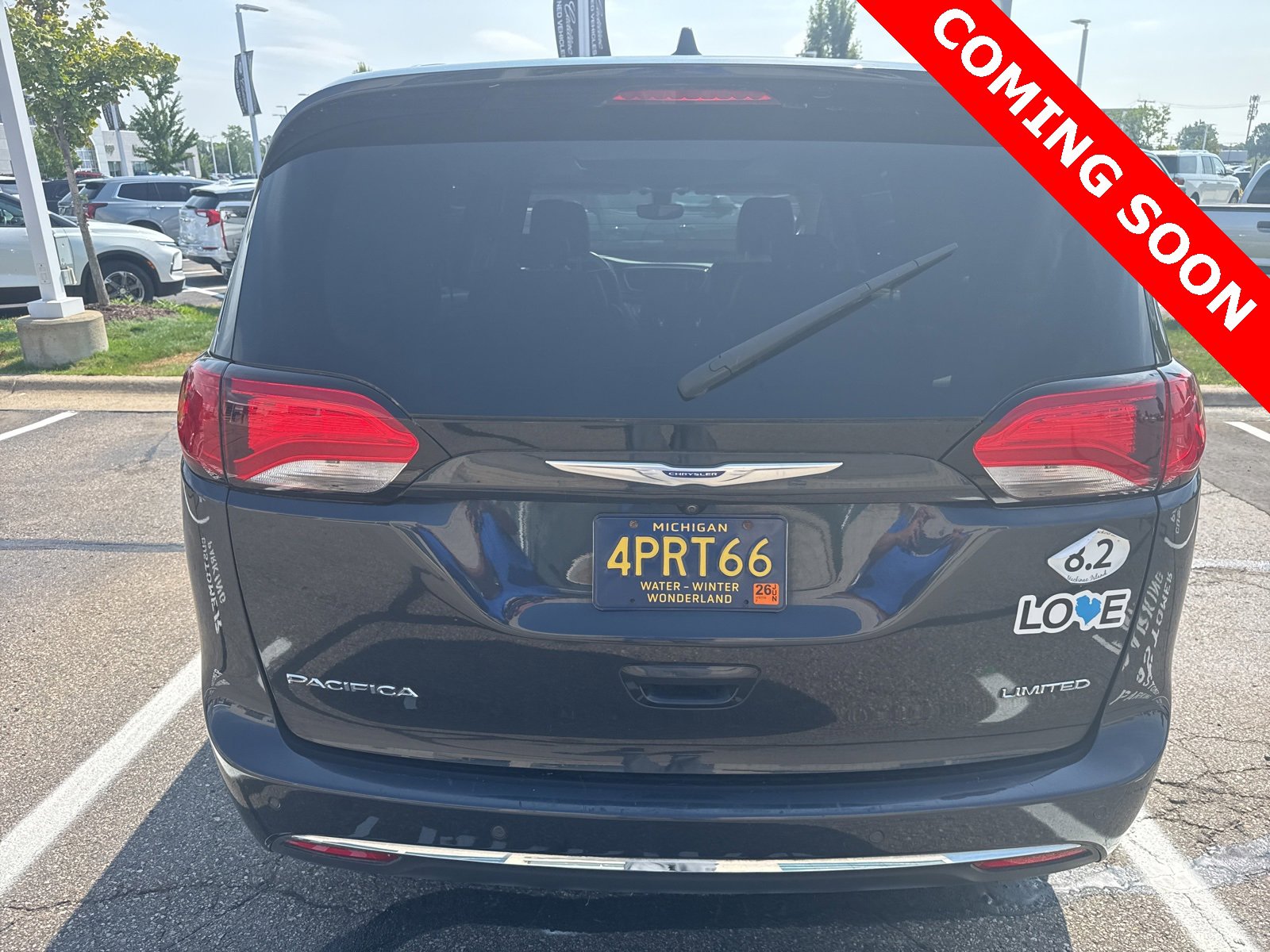 Thumbnail: 2019 Chrysler Pacifica - 10