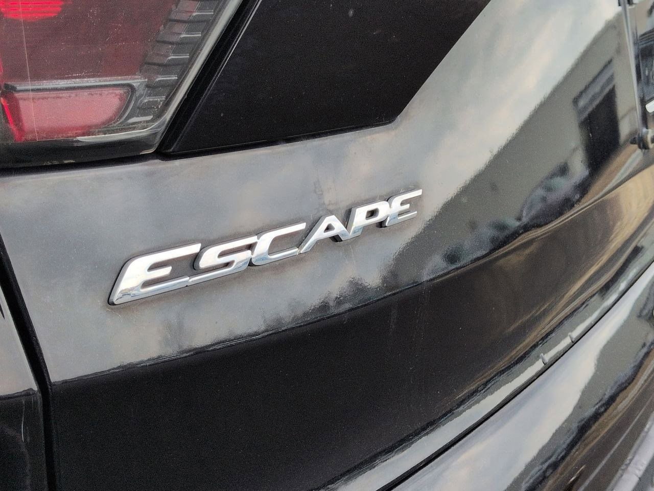 Thumbnail: 2017 Ford Escape - 12