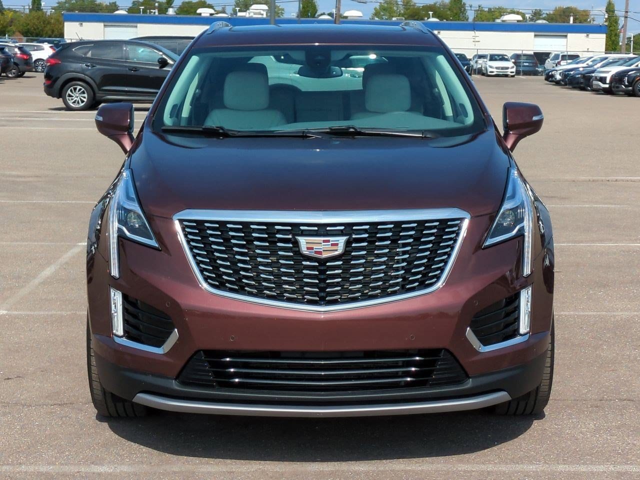 Thumbnail: 2023 Cadillac XT5 - 9