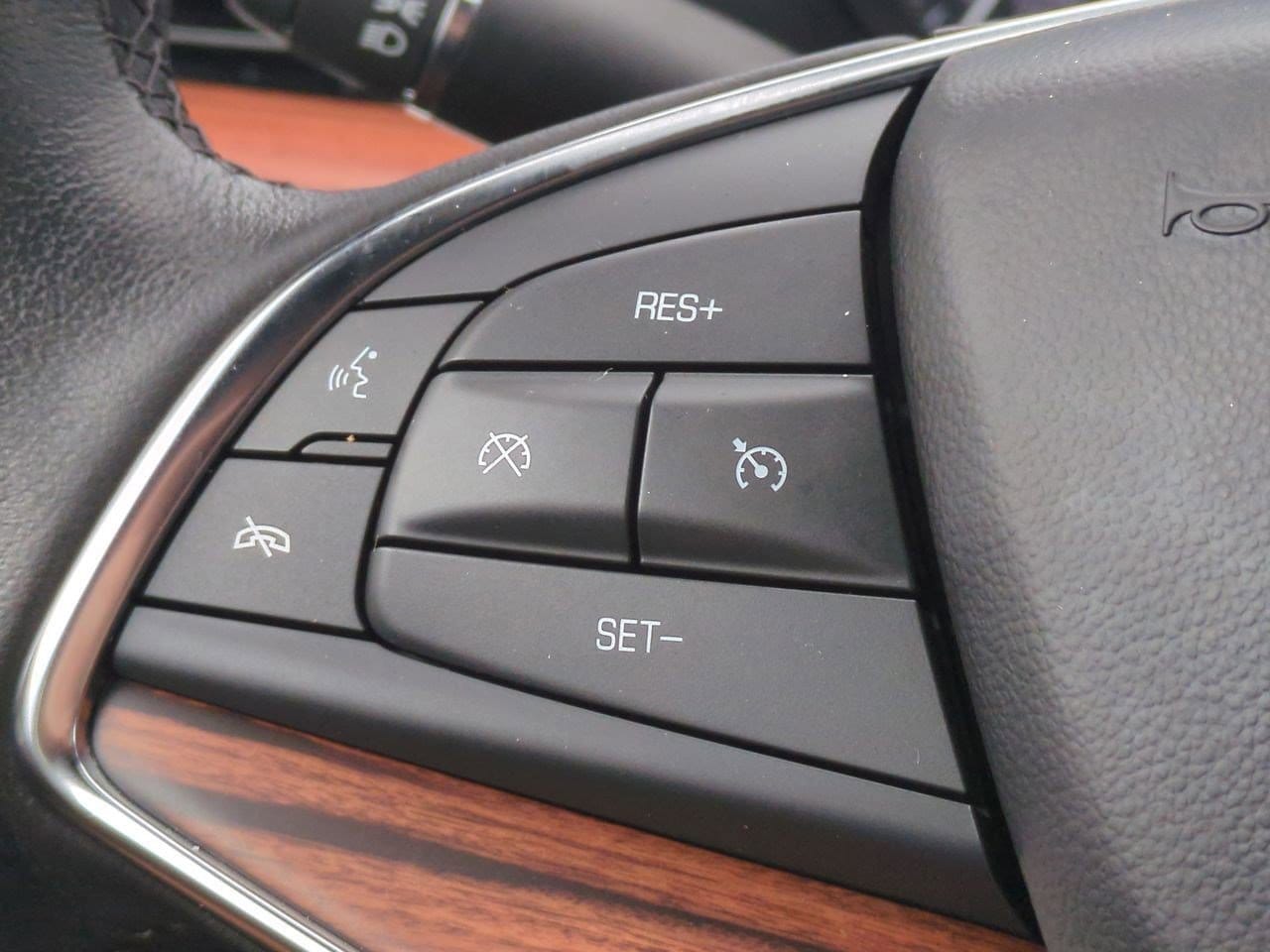 Thumbnail: 2024 Cadillac XT5 - 24