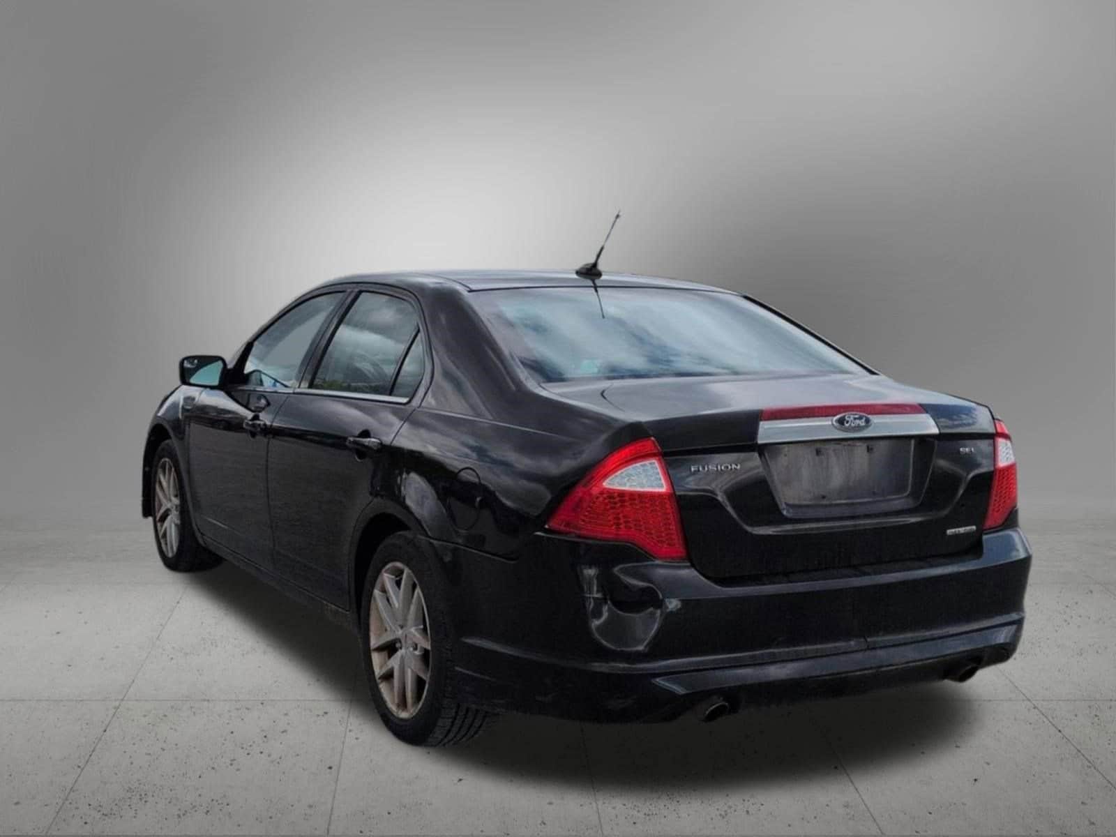 Thumbnail: 2011 Ford Fusion - 4