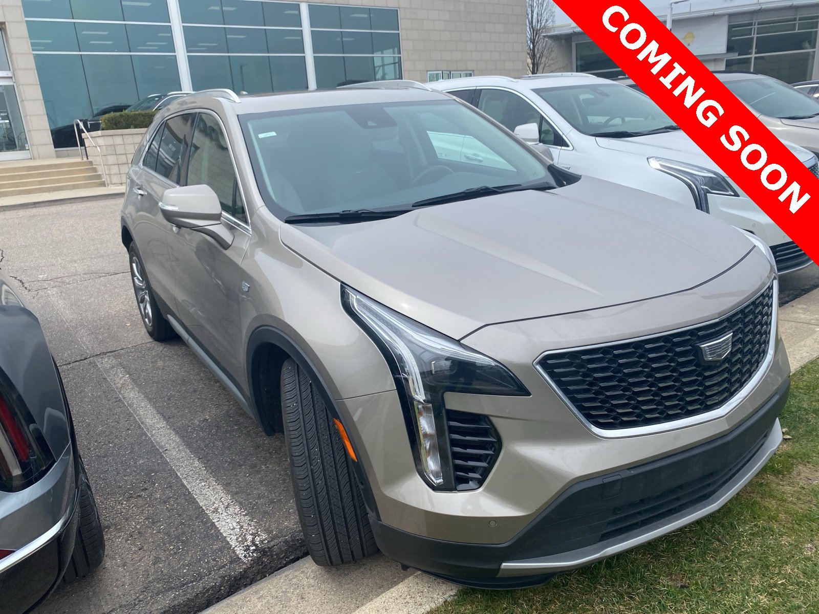 Thumbnail: 2022 Cadillac XT4 - 3