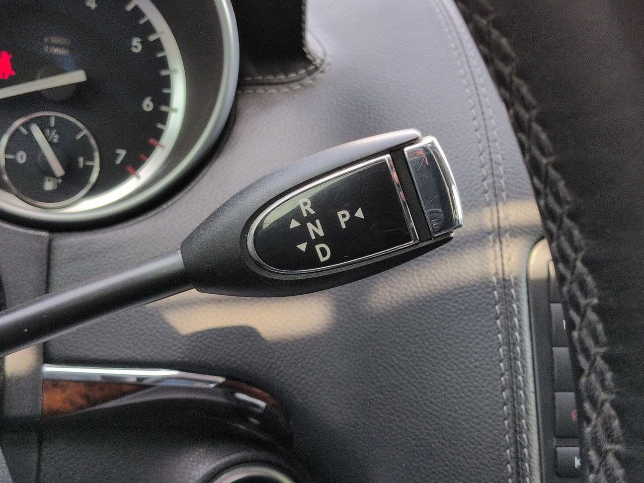 Thumbnail: 2011 Mercedes-Benz GL-Class - 34