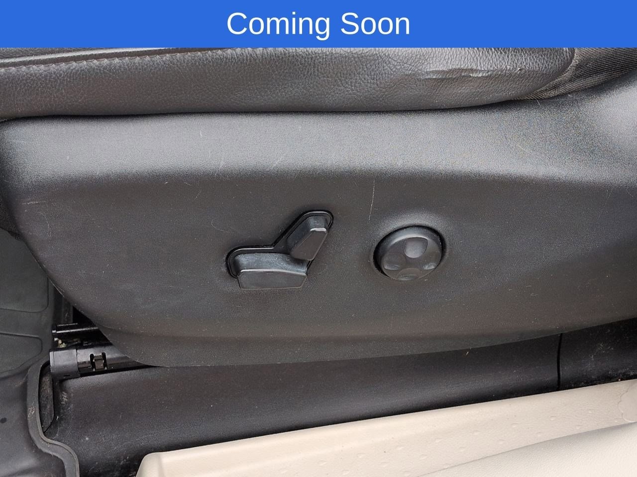 Thumbnail: 2017 Chrysler Pacifica - 17