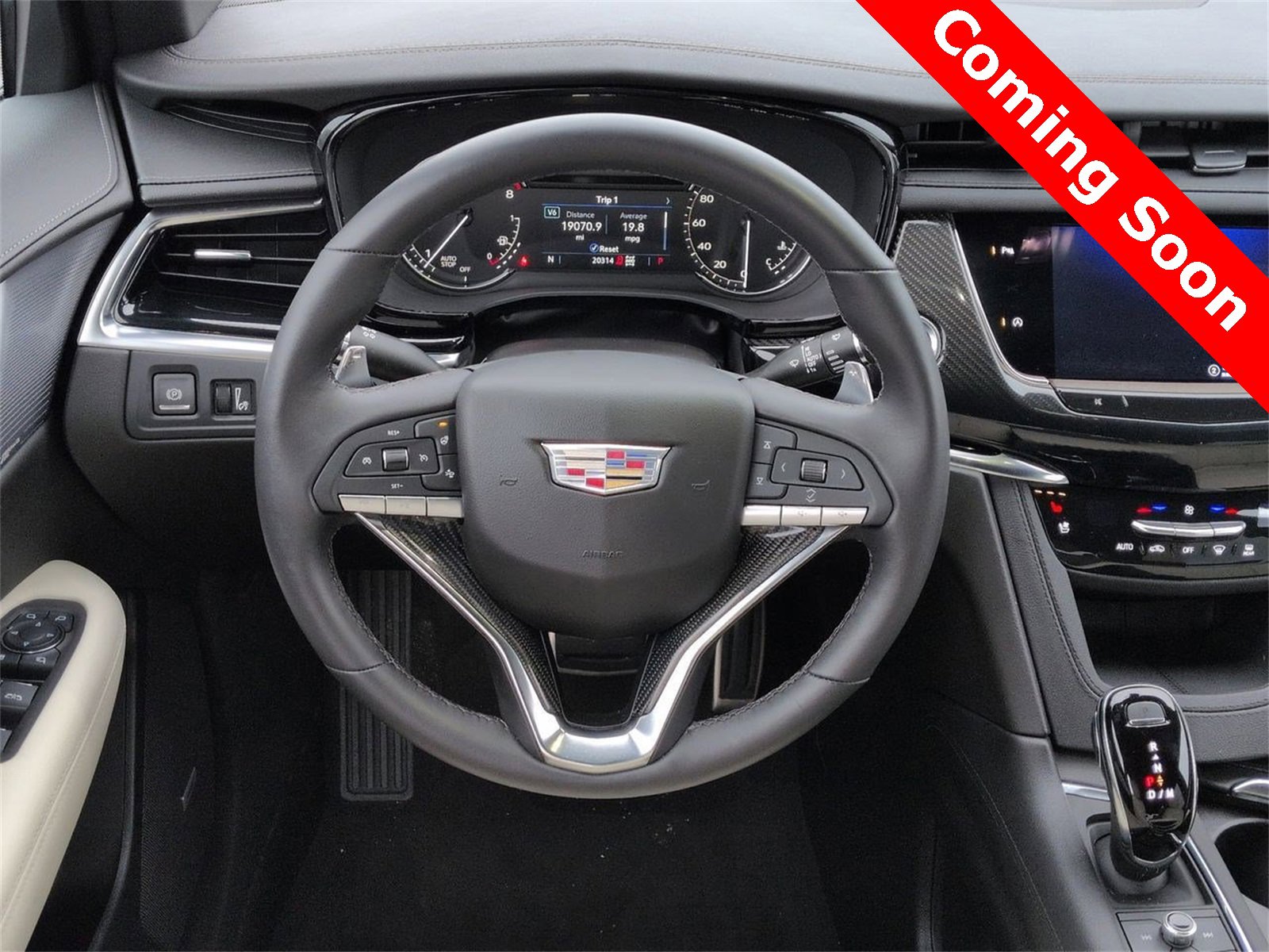 Thumbnail: 2025 Cadillac XT6 - 24