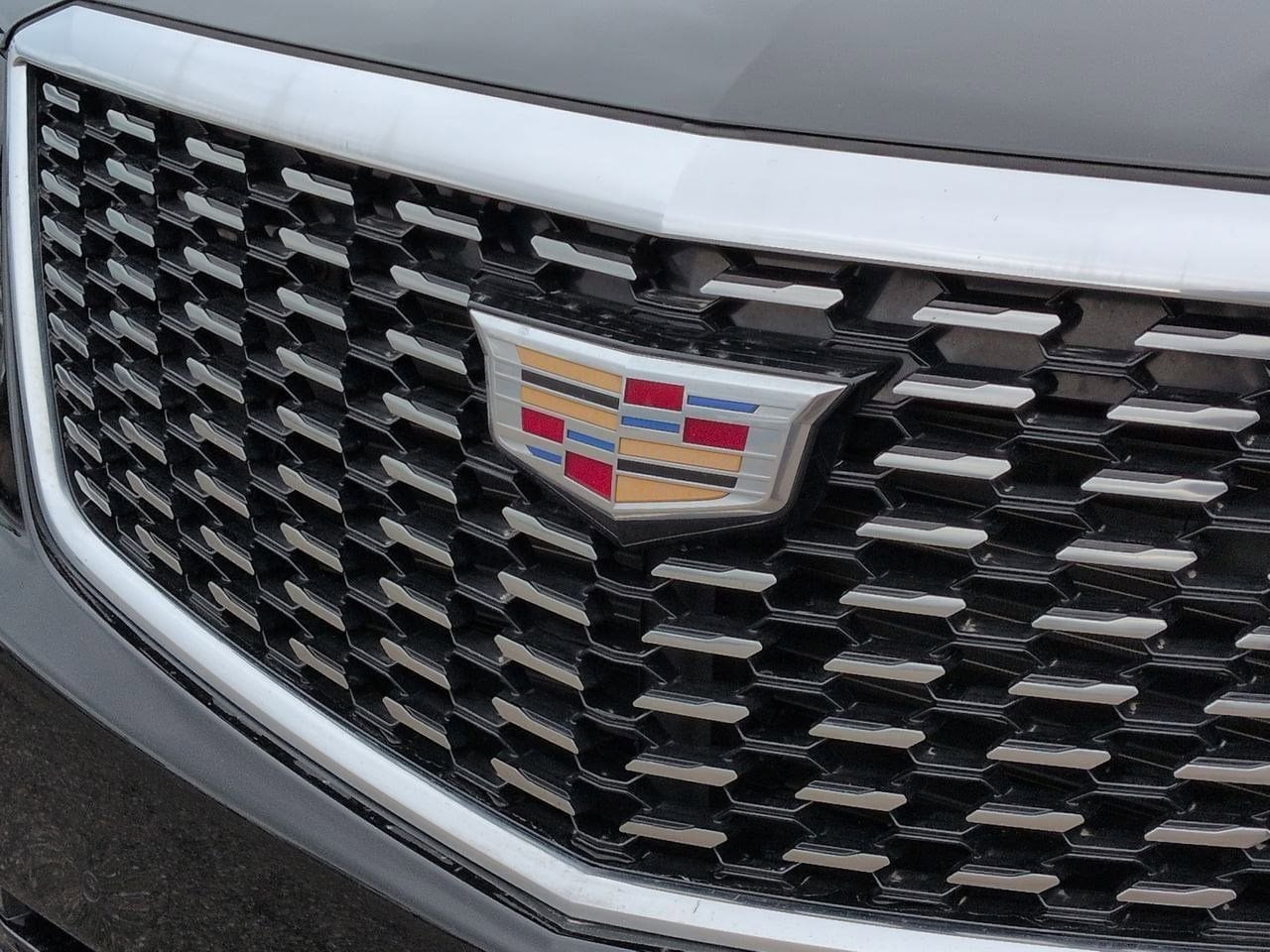 Thumbnail: 2023 Cadillac XT5 - 11