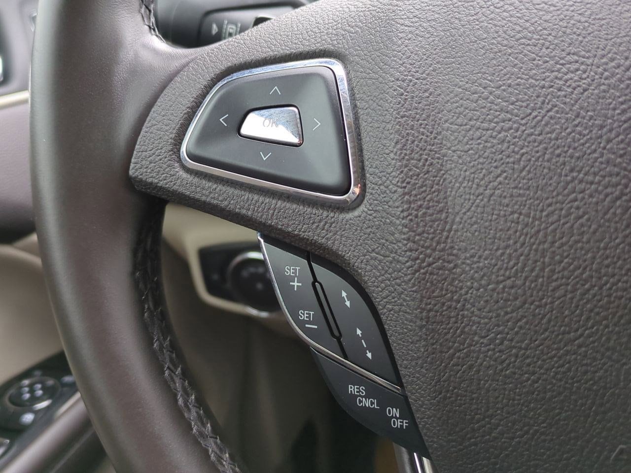 Thumbnail: 2017 Lincoln MKC - 25