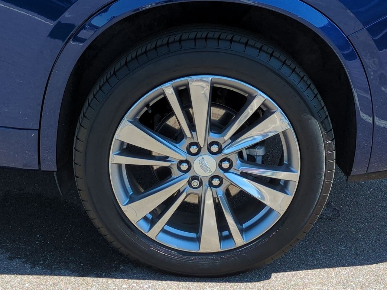 Thumbnail: 2023 Cadillac XT6 - 13