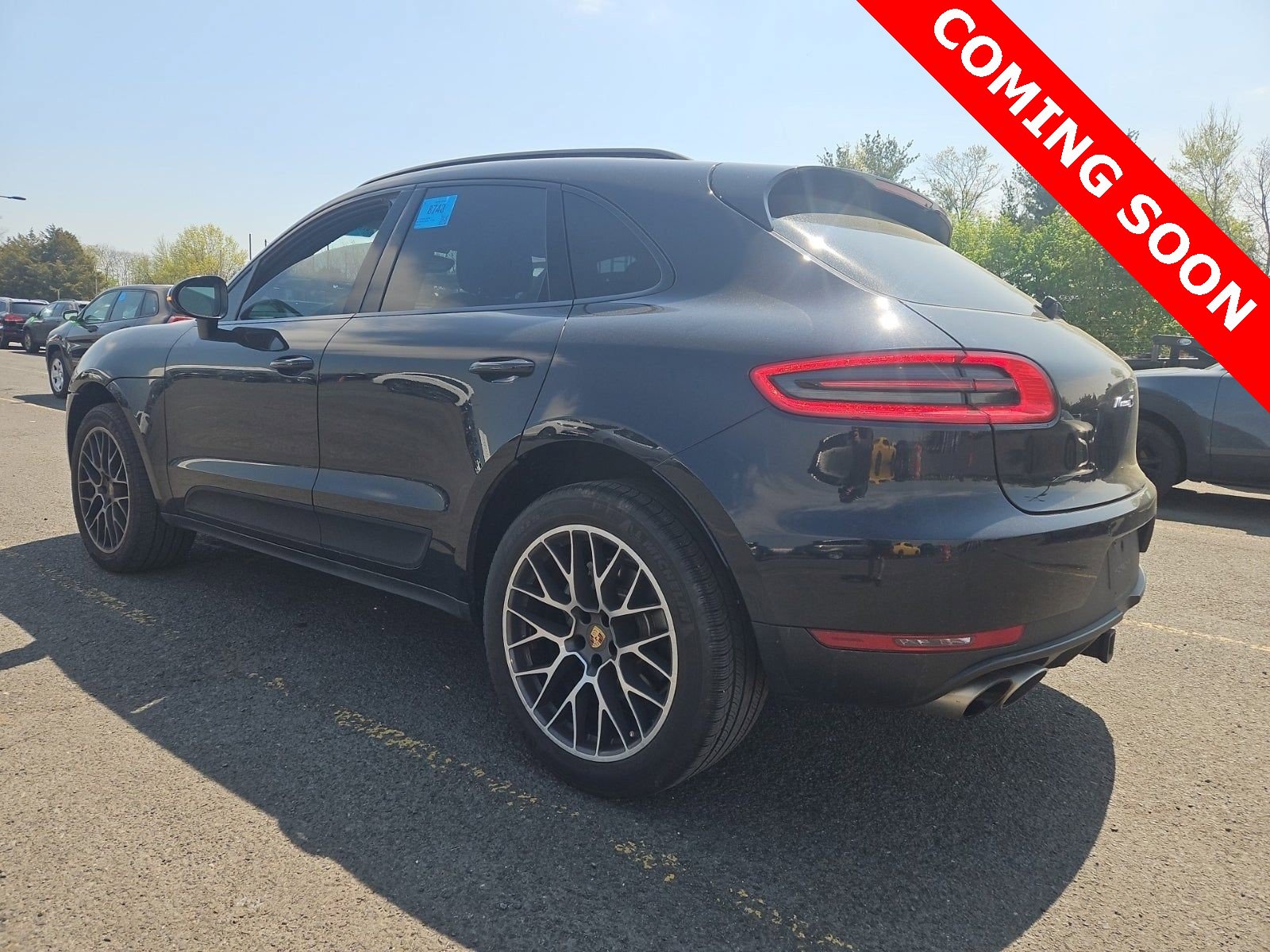 Thumbnail: 2016 Porsche Macan - 3