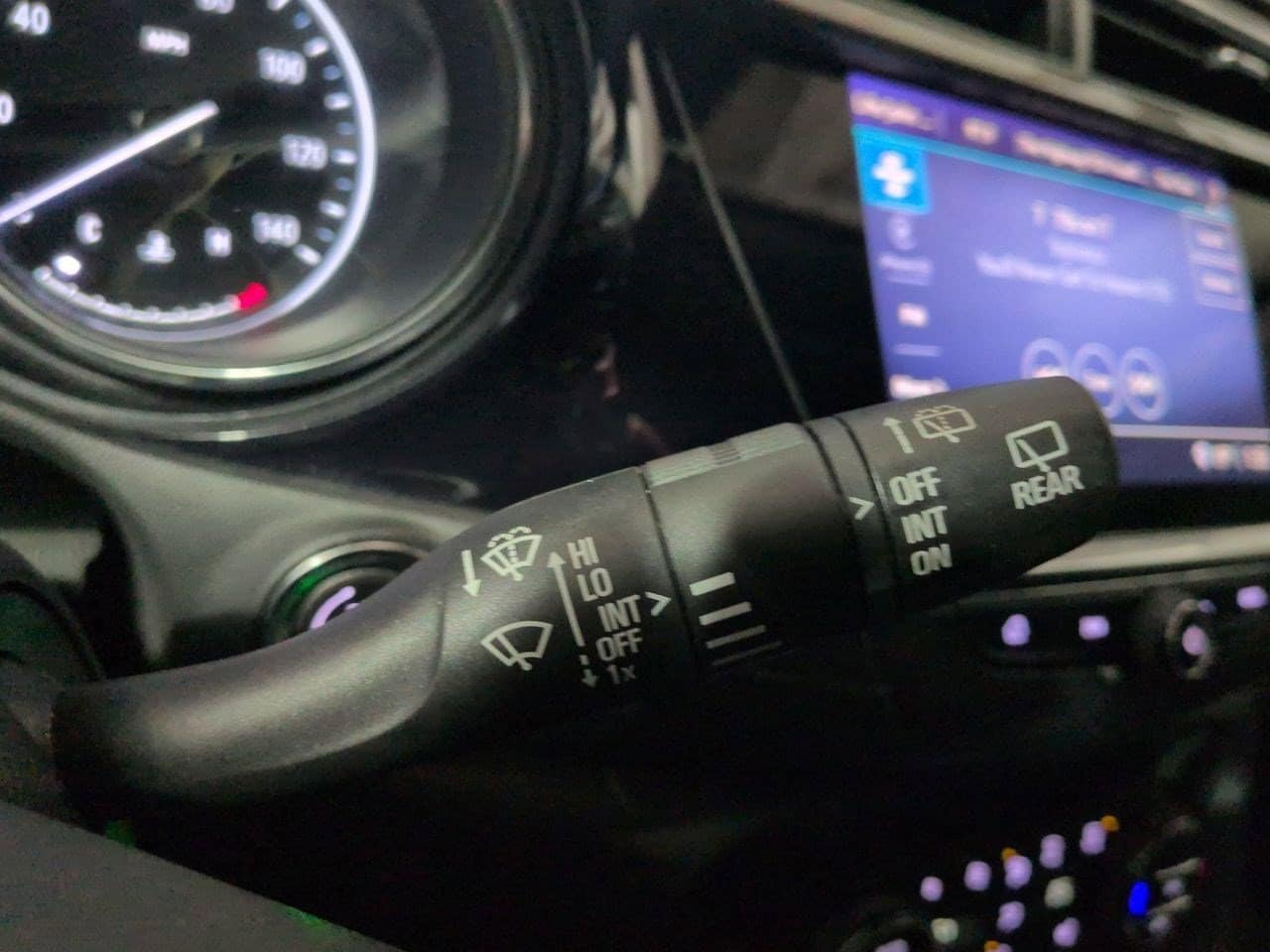 Thumbnail: 2022 Buick Encore GX - 25