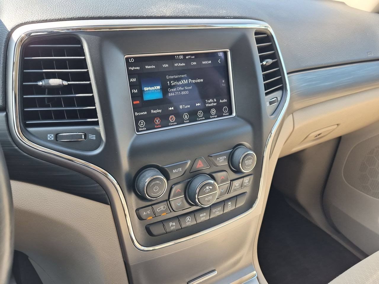 2019 Jeep Grand Cherokee Laredo E - Photo 26