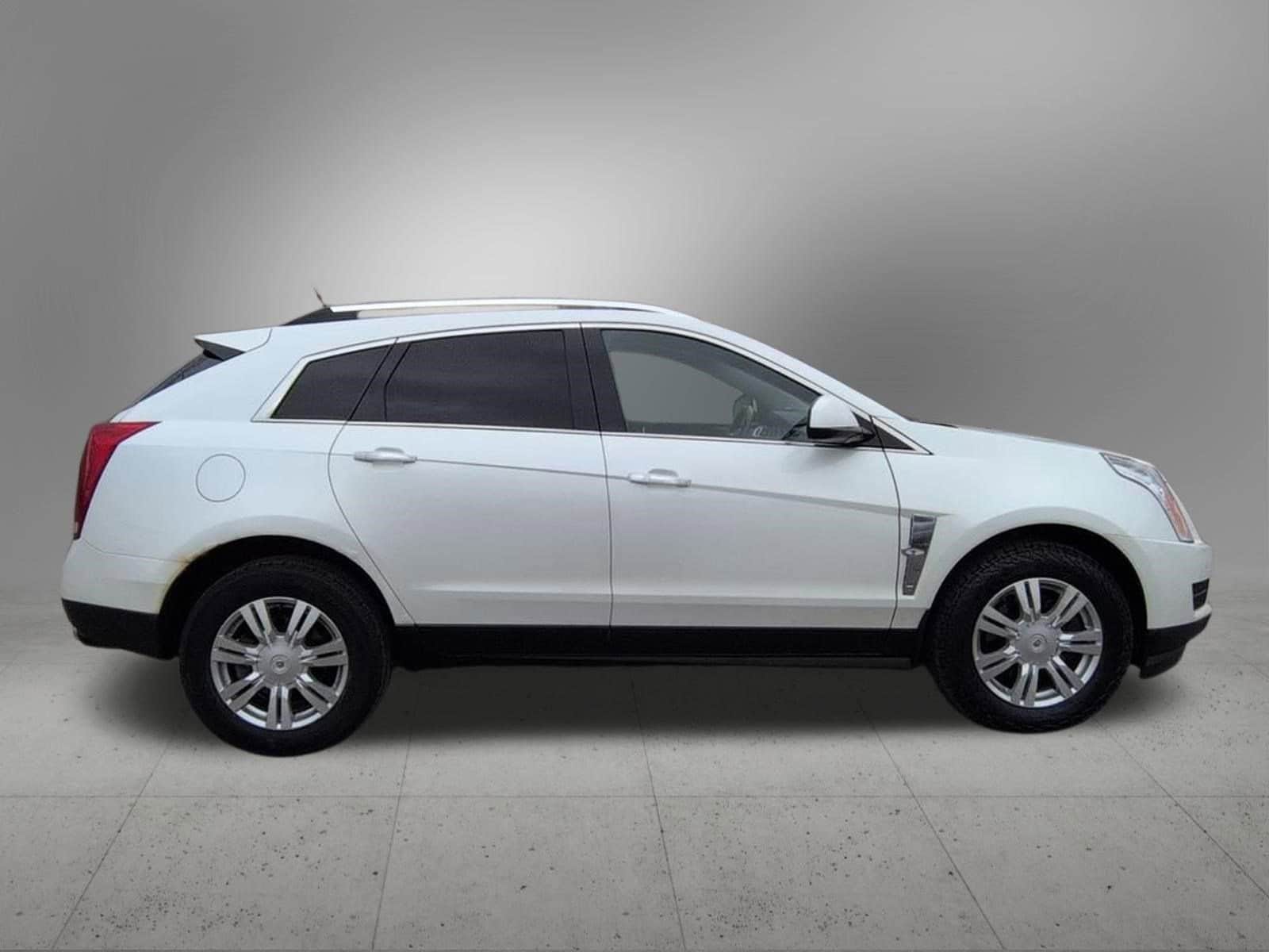 Thumbnail: 2011 Cadillac SRX - 7