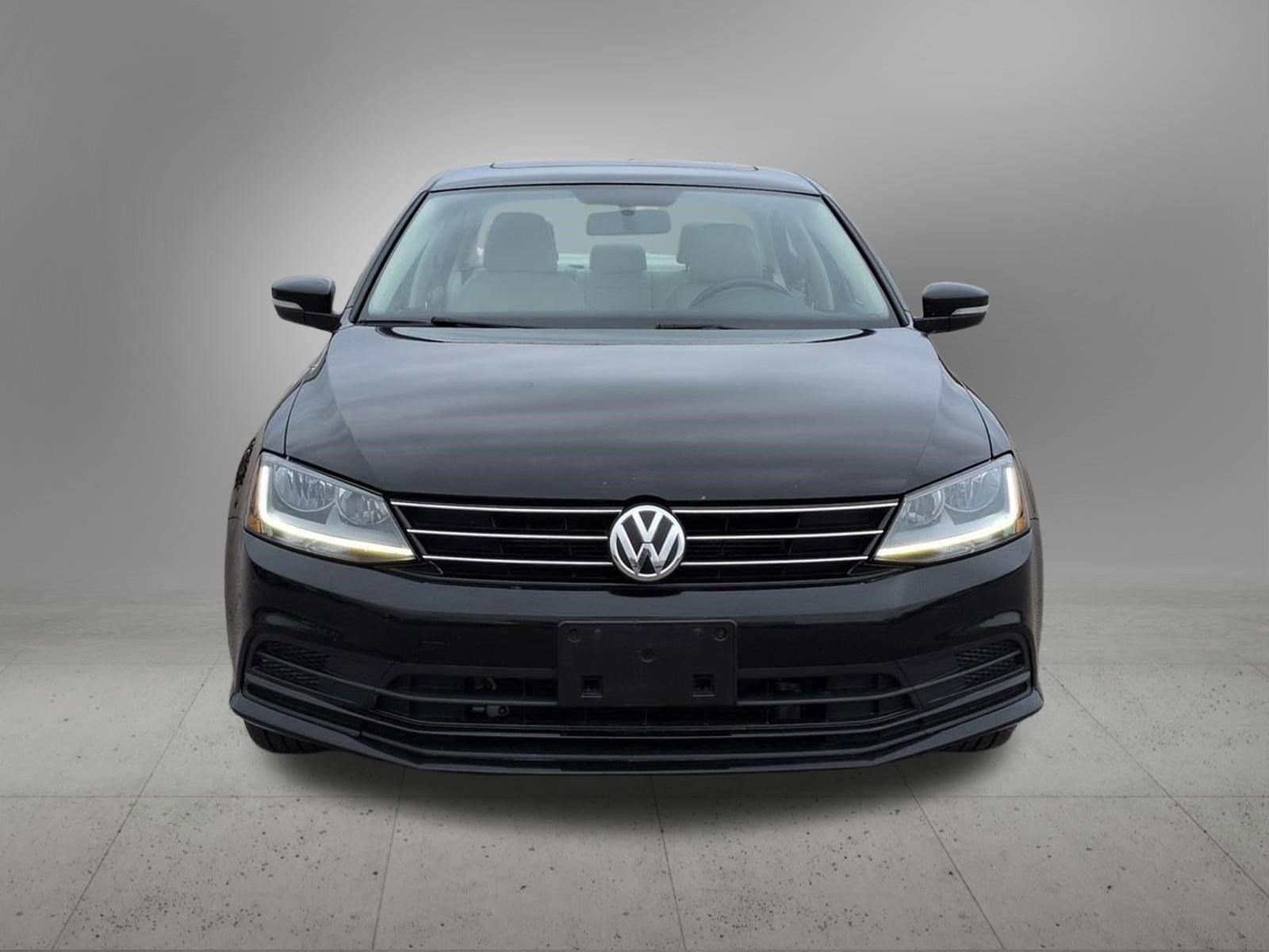 Thumbnail: 2017 Volkswagen Jetta - 9