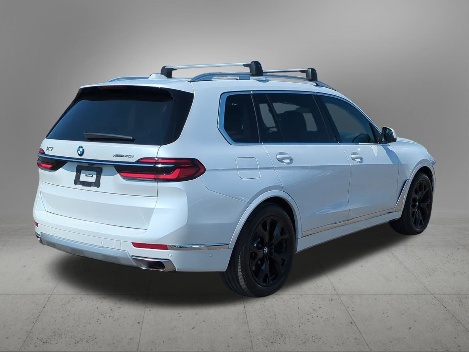 Thumbnail: 2023 BMW X7 - 6
