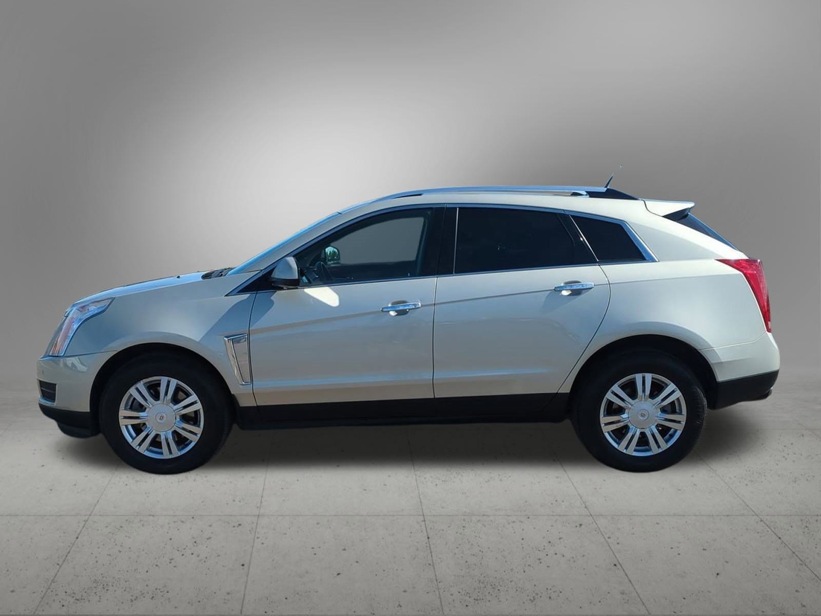 Thumbnail: 2013 Cadillac SRX - 3