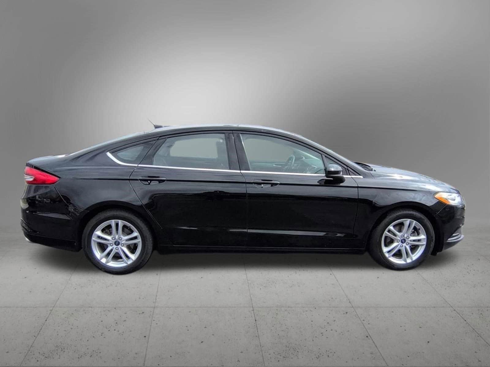 Thumbnail: 2018 Ford Fusion - 7