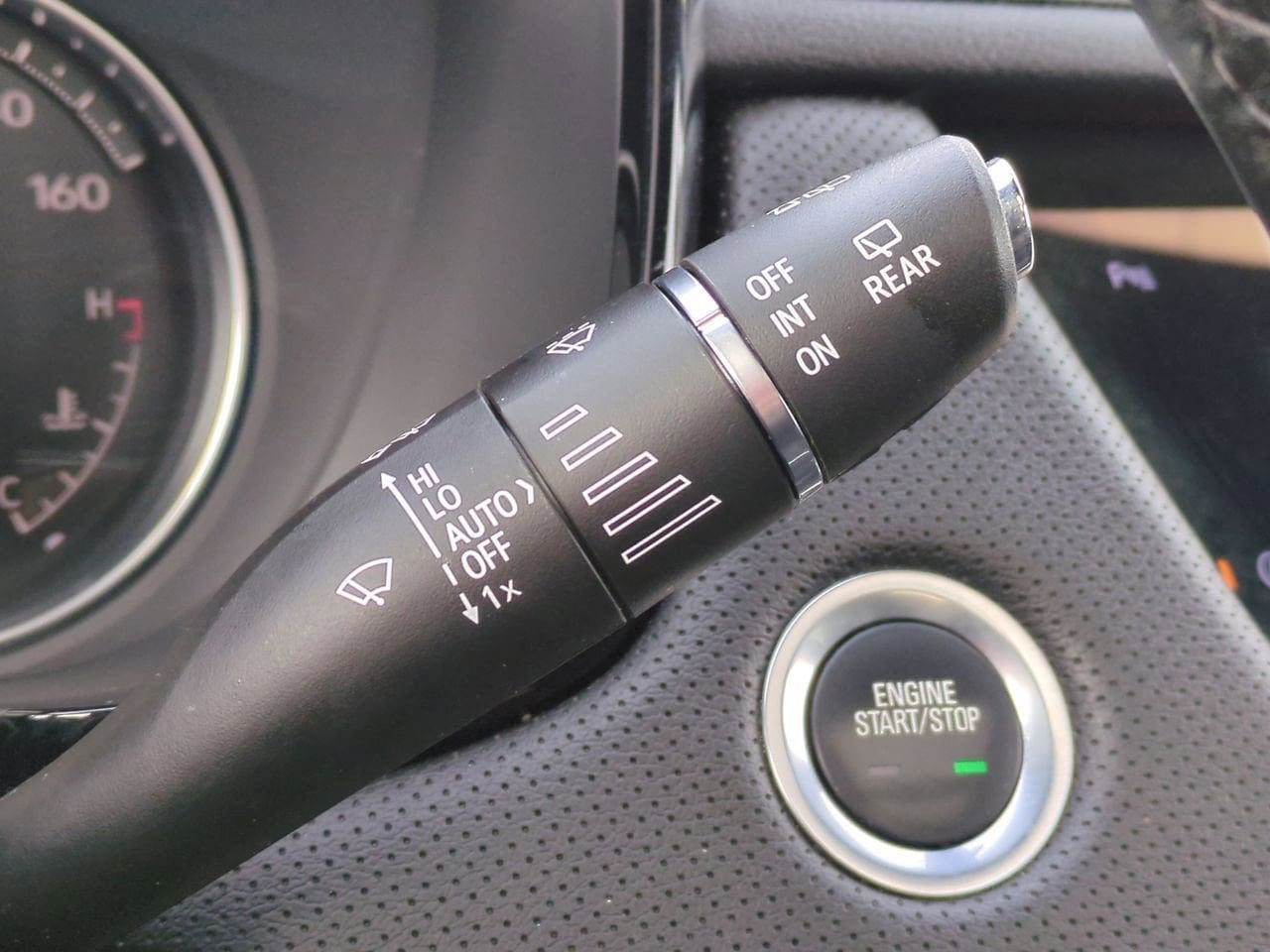 Thumbnail: 2023 Cadillac XT5 - 27