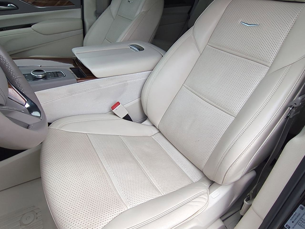 Thumbnail: 2024 Cadillac Escalade - 15