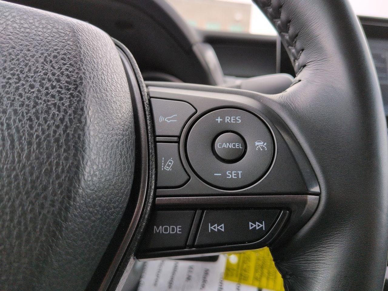 Thumbnail: 2023 Toyota Camry - 24