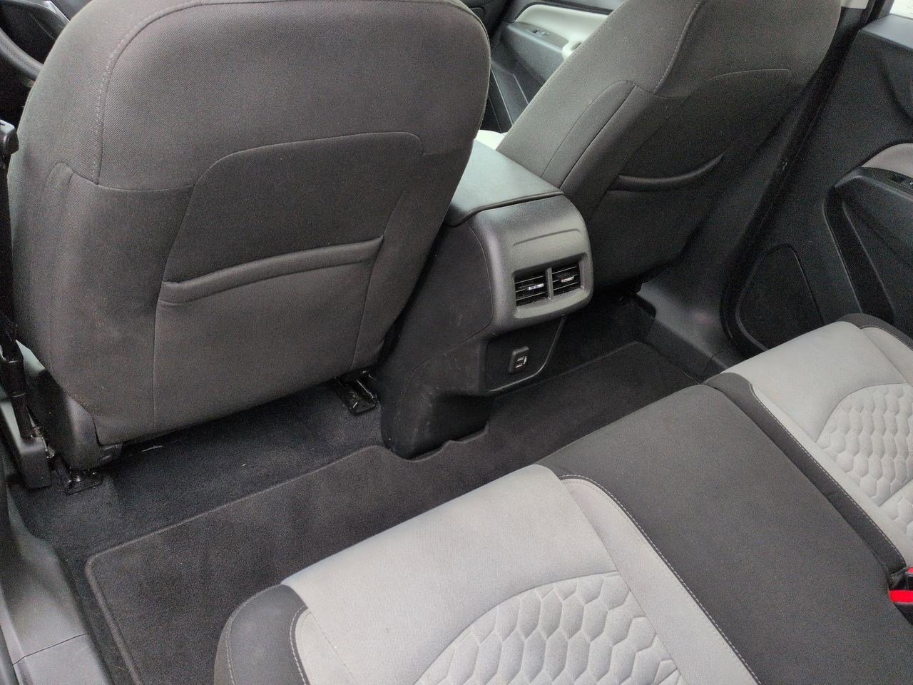 Thumbnail: 2020 Chevrolet Equinox - 18