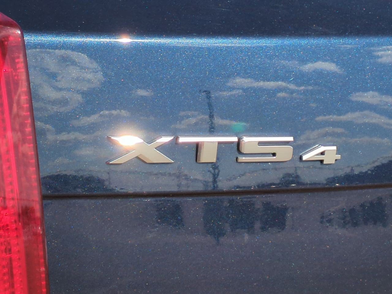 Thumbnail: 2016 Cadillac XTS - 12