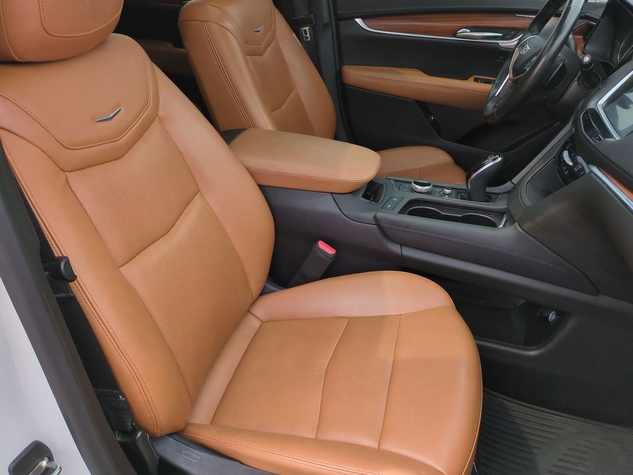 Thumbnail: 2023 Cadillac XT5 - 22