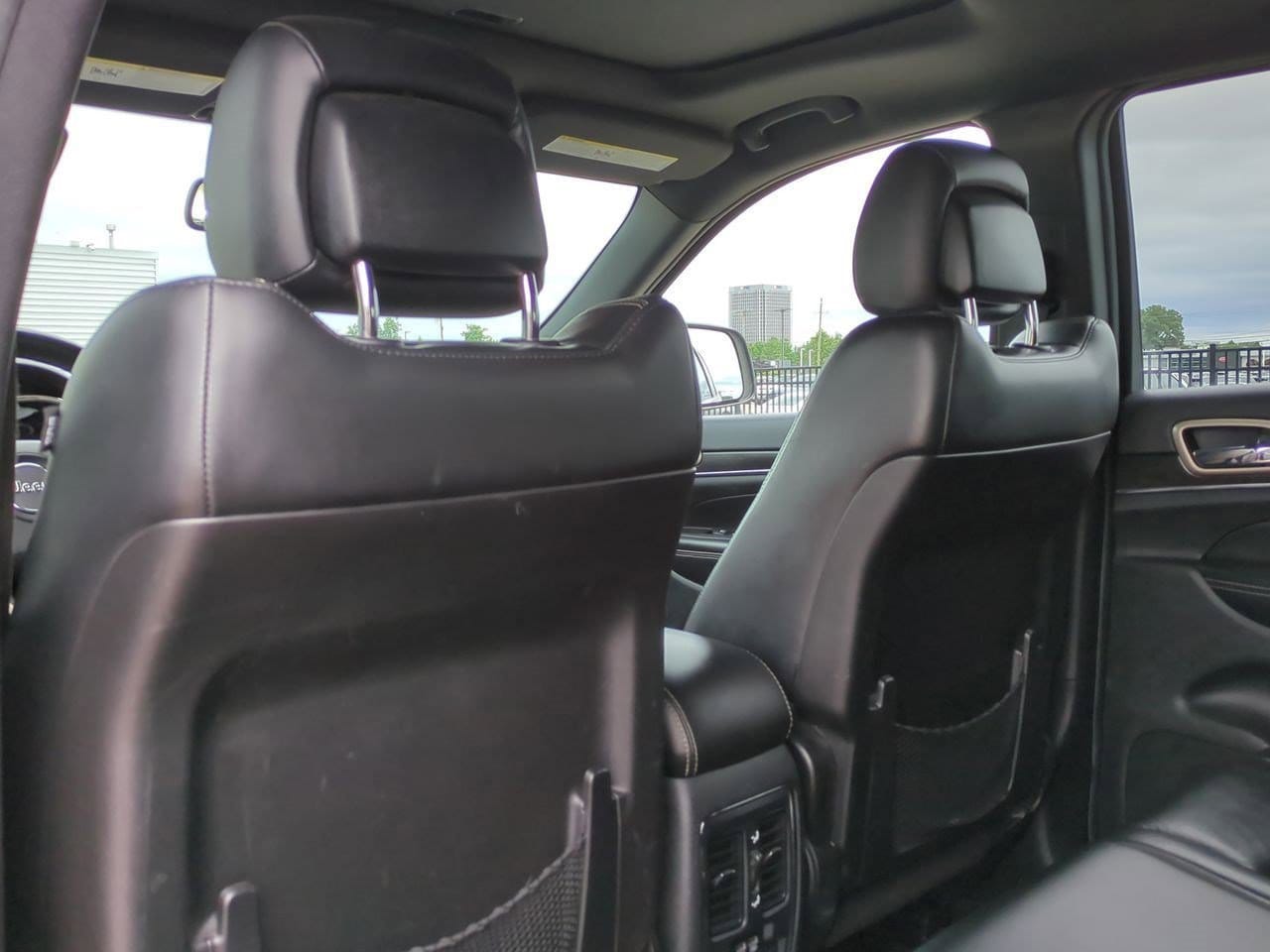 Thumbnail: 2014 Jeep Grand Cherokee - 16