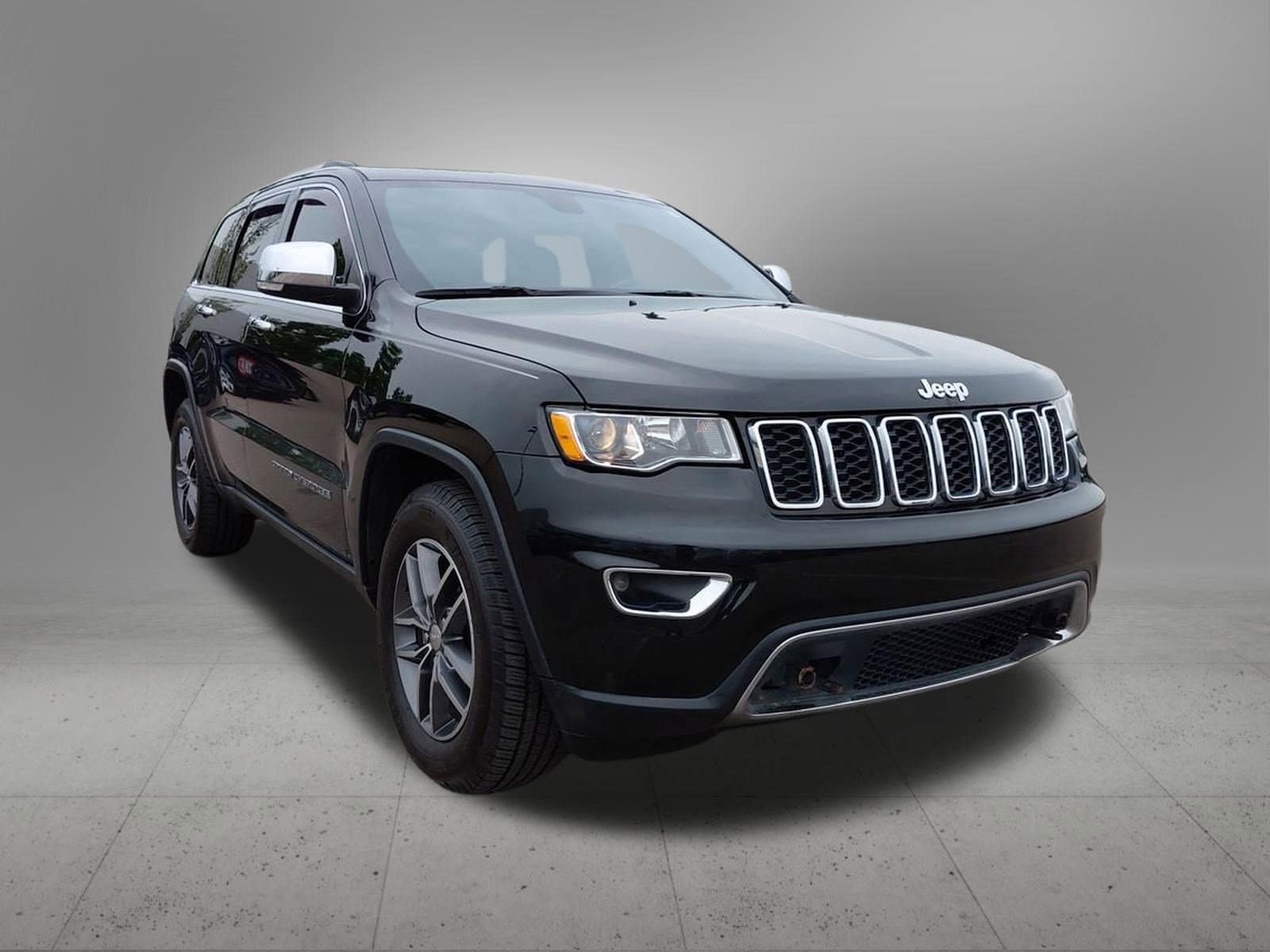 Thumbnail: 2017 Jeep Grand Cherokee - 8