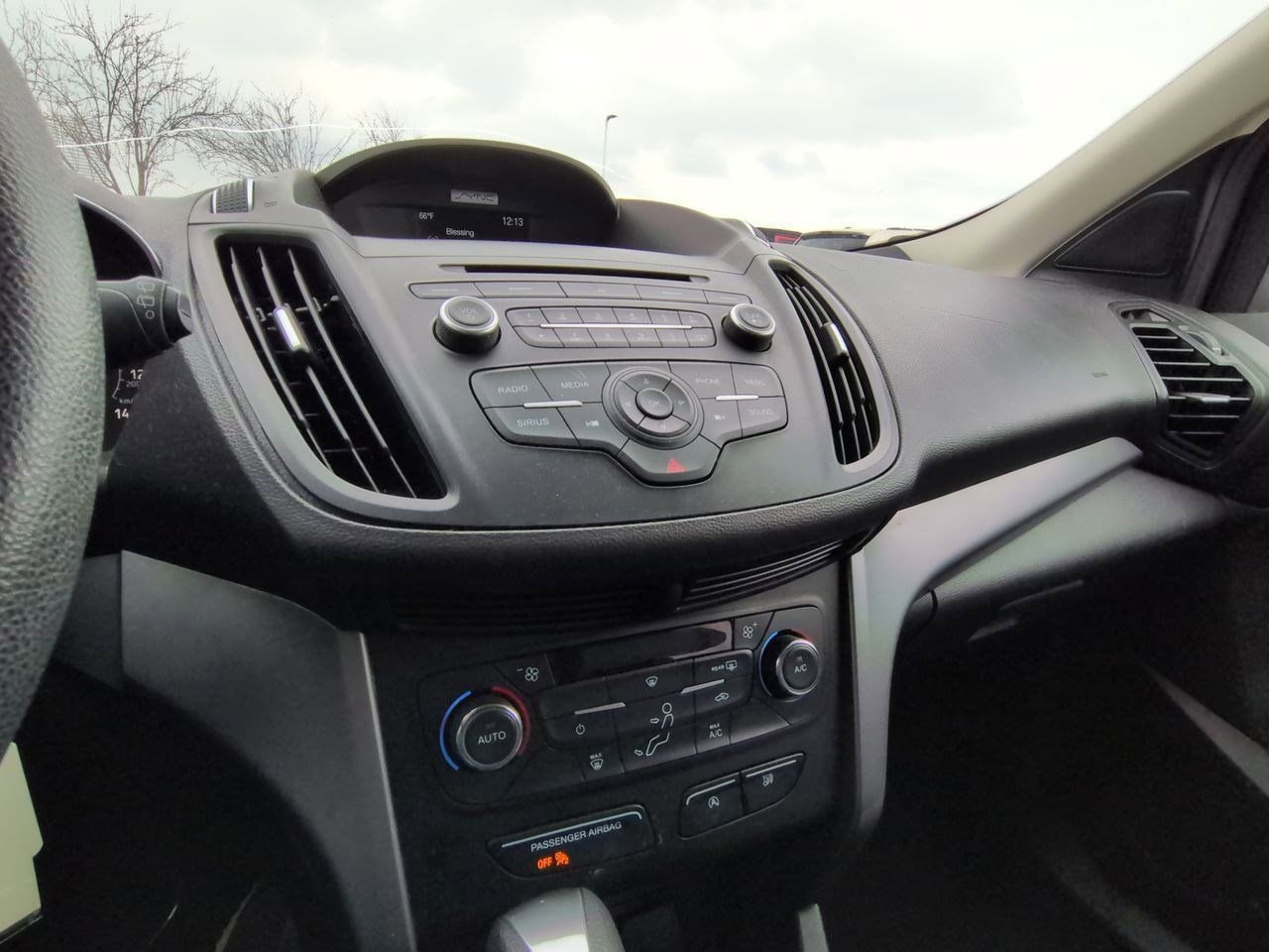 Thumbnail: 2017 Ford Escape - 26